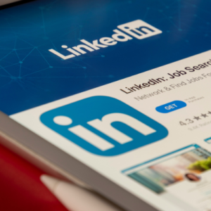 Develop a LinkedIn account for individuals – Sameh Makky